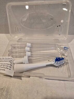 Water Pik Replacement Tips 5 Piks in Case NEW